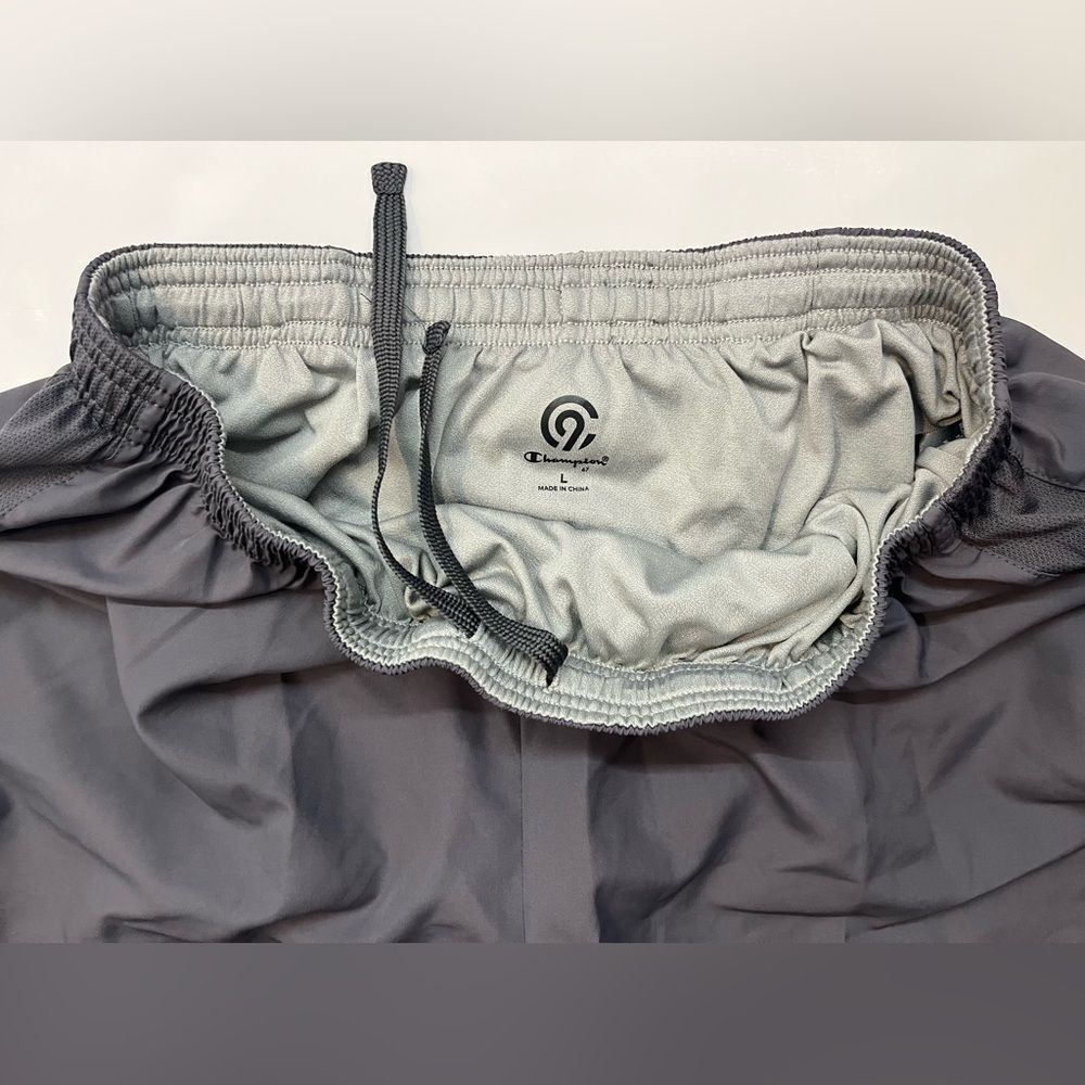 Champion C9 Women’s Gray Athletic Shorts with Back Zipper Pocket & Inner Layer - Picture 6 of 14